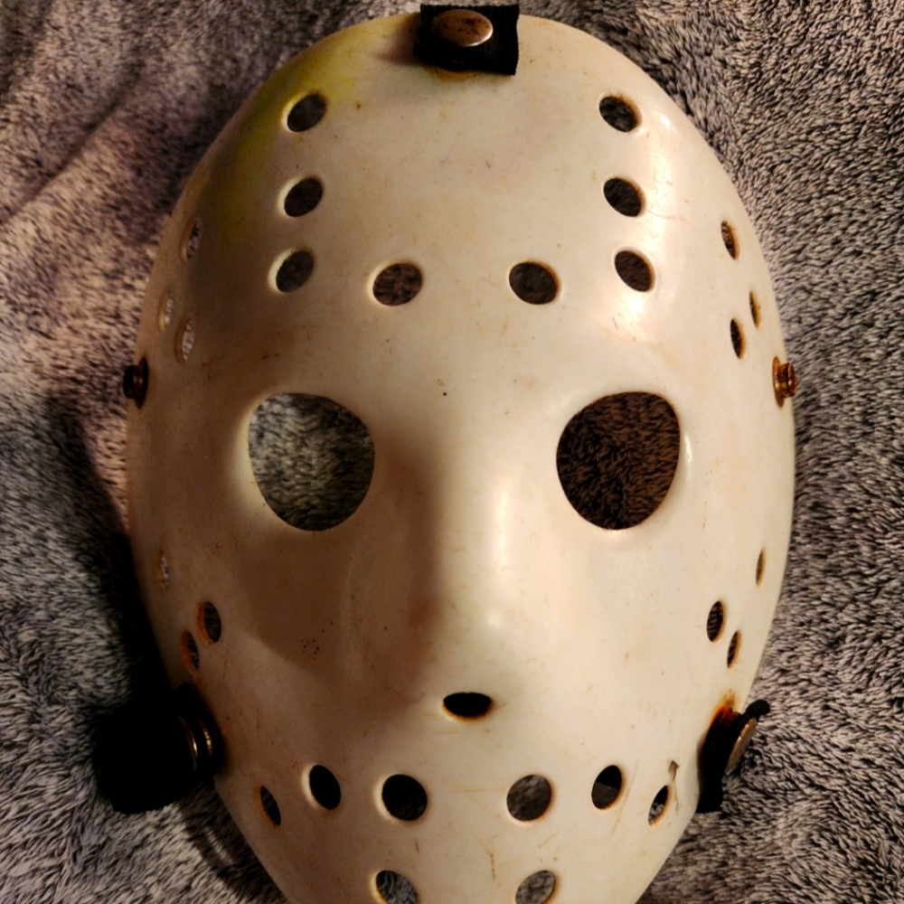 GLOW IN THE DARK Vintage JASON VOORHEES HALLOWEEN MASK